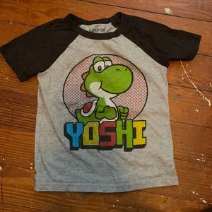 Super Mario Yoshi Kid’s Size 5 Shirt